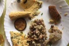 Cibo locale (frutto albero del pane, tapioca, patata dolce e cachupa)