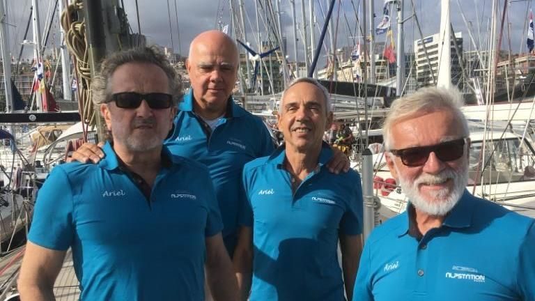 A Capo Verde dopo 127 ore di fila a vela